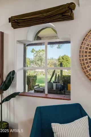 Photo #5: 6803317 Listing