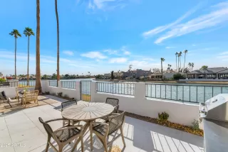 Photo #2: 6803571 Listing