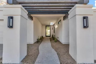 Photo #5: 6803571 Listing