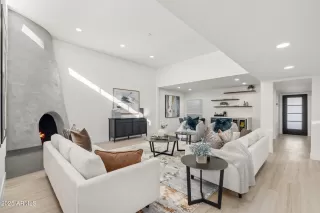 Photo #1: 6803597 Listing 