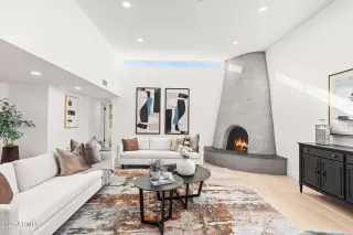 Photo #2: 6803597 Listing 