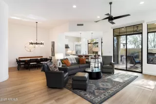 Photo #6: 6803608 Listing 