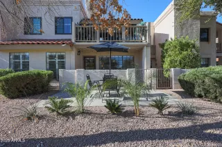 Photo #6: 6803721 Listing