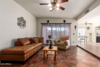 Photo #3: 6803756 Listing