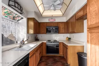 Photo #6: 6803756 Listing