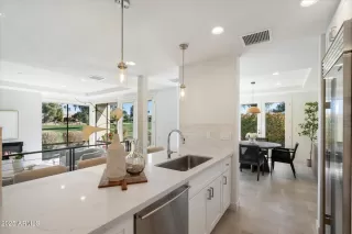 Photo #4: 6803782 Listing 