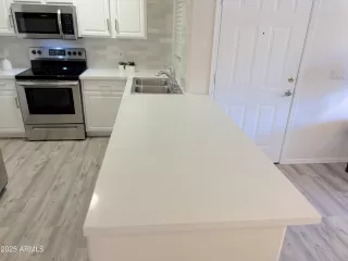 Photo #2: 6803819 Listing