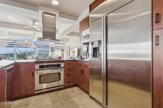 Photo #2: 6803891 Listing