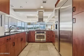 Photo #3: 6803891 Listing