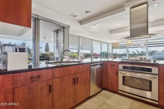 Photo #4: 6803891 Listing