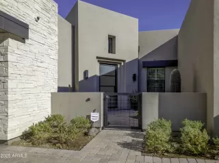 Photo #5: 6804112 Listing 