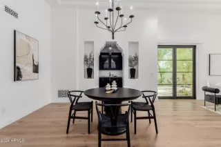 Photo #4: 6804177 Listing