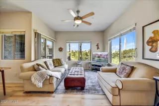 Photo #3: 6804278 Listing