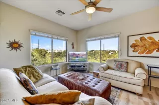 Photo #4: 6804278 Listing