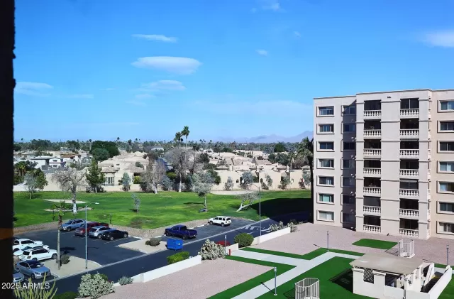 MLS: 6804383 Condo For Sale