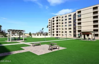 Photo #4: 6804383 Listing 