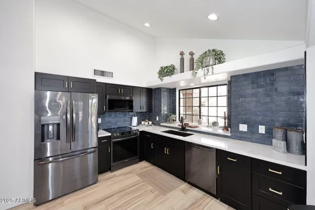 MLS: 6804514 Condo For Sale