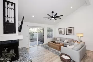 Photo #6: 6804514 Listing 