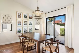 Photo #6: 6805063 Listing