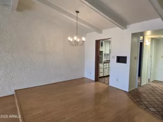 Photo #2: 6805102 Listing 