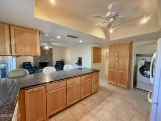 Photo #3: 6805181 Listing