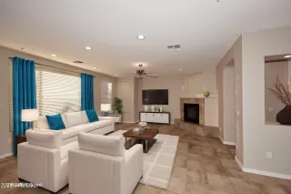 Photo #4: 6805456 Listing