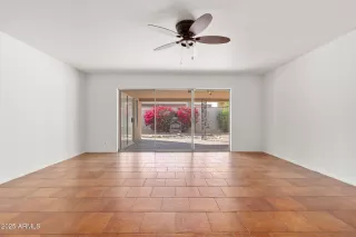 Photo #6: 6805517 Listing