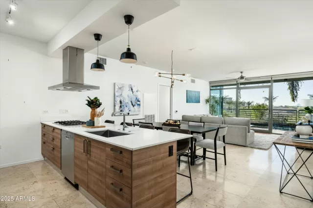 MLS: 6805706 Condo For Sale