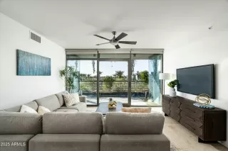 Photo #5: 6805706 Listing 