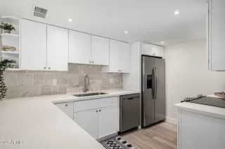 Photo #4: 6805854 Listing