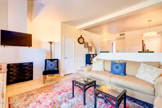 Photo #5: 6805926 Listing