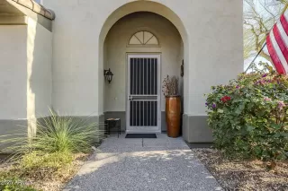 Photo #2: 6805996 Listing