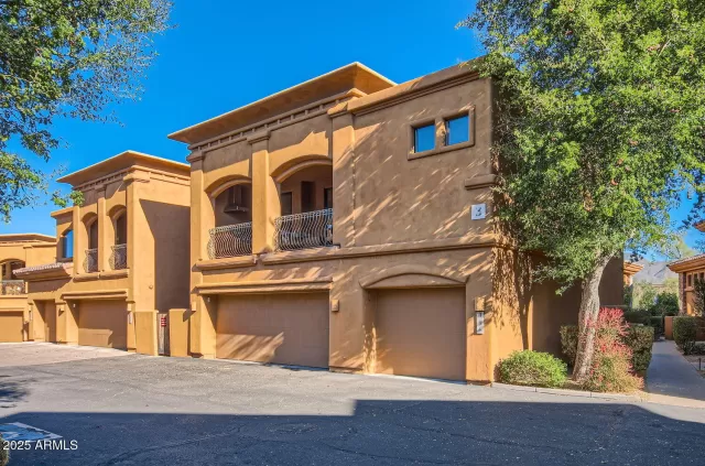 MLS: 6806008 Condo For Sale