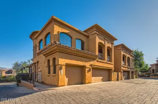 Photo #2: 6806008 Listing