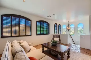 Photo #6: 6806008 Listing