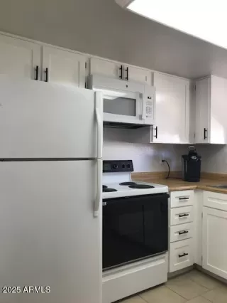 Photo #6: 6806030 Listing