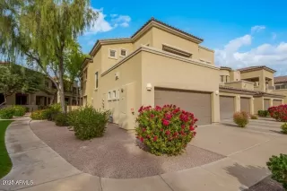 Photo #6: 6806116 Listing 