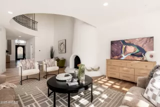 Photo #2: 6806138 Listing