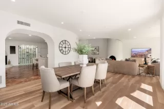 Photo #5: 6806138 Listing