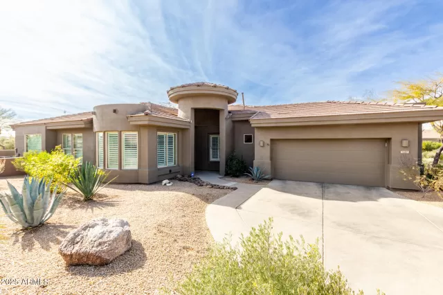 MLS: 6806236 Condo For Sale