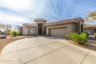 Photo #1: 6806236 Listing 