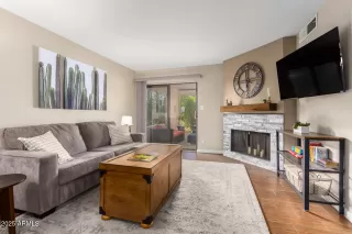 Photo #3: 6806467 Listing 