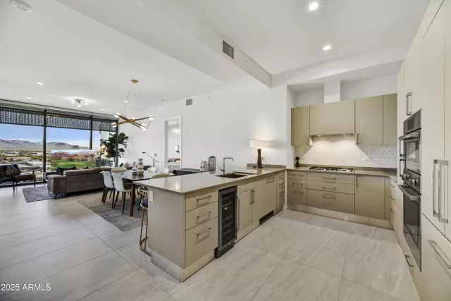 MLS: 6806600 Condo For Sale