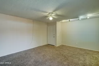 Photo #4: 6806620 Listing