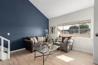 Photo #4: 6806628 Listing