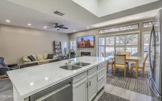 Photo #6: 6806634 Listing 