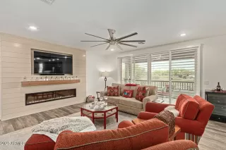 Photo #6: 6806670 Listing 