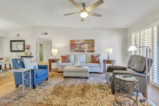 Photo #4: 6806721 Listing