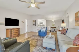 Photo #6: 6806721 Listing