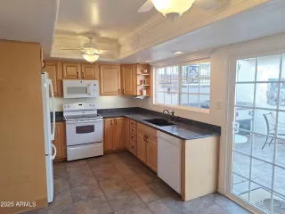 Photo #5: 6806804 Listing 